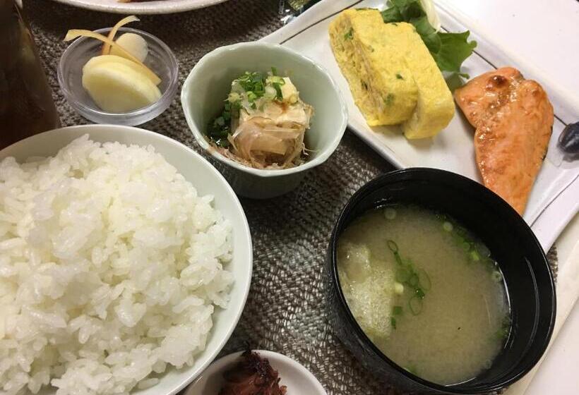 غرفة قياسية, Liberty Matsuyama