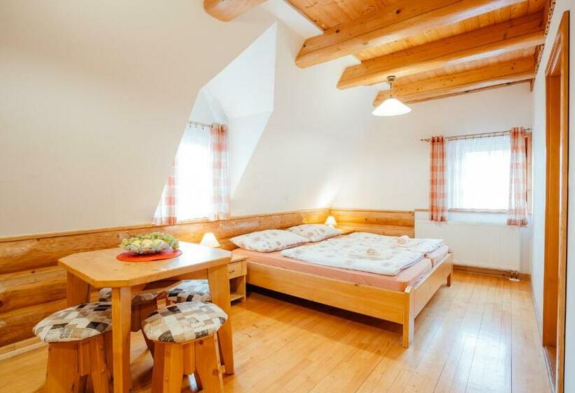 스탠다드 스튜디오, Jánošíkova Valaška Hills Apartments