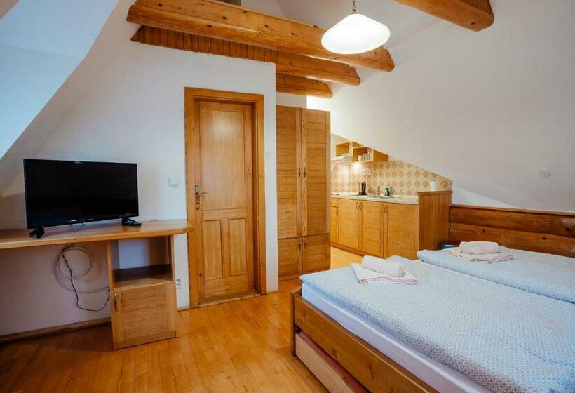 استودیوی استاندارد, Jánošíkova Valaška Hills Apartments