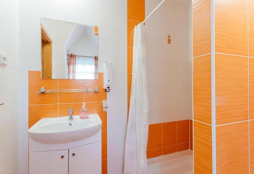 스탠다드 스튜디오, Jánošíkova Valaška Hills Apartments