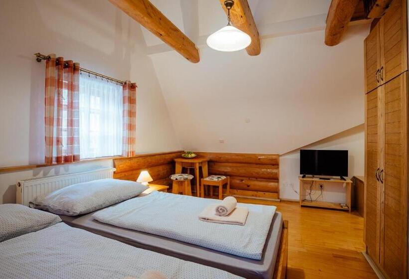 스탠다드 스튜디오, Jánošíkova Valaška Hills Apartments