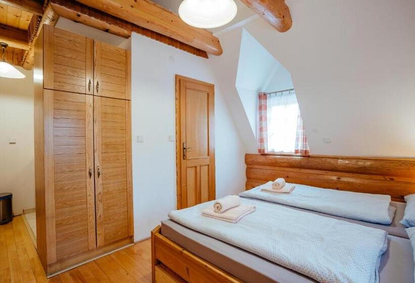 استودیوی استاندارد, Jánošíkova Valaška Hills Apartments