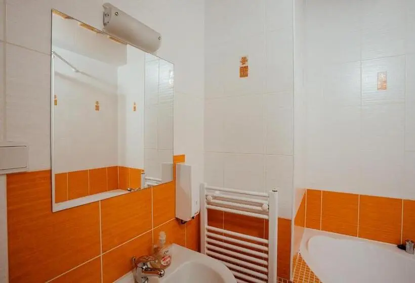 اتاق خانوادگی, Jánošíkova Valaška Hills Apartments