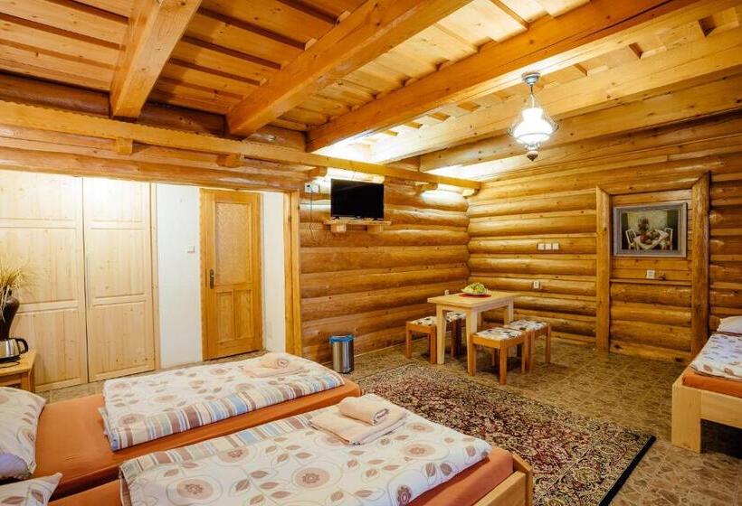 اتاق خانوادگی, Jánošíkova Valaška Hills Apartments