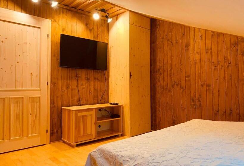 اتاق اکونومی, Jánošíkova Valaška Hills Apartments