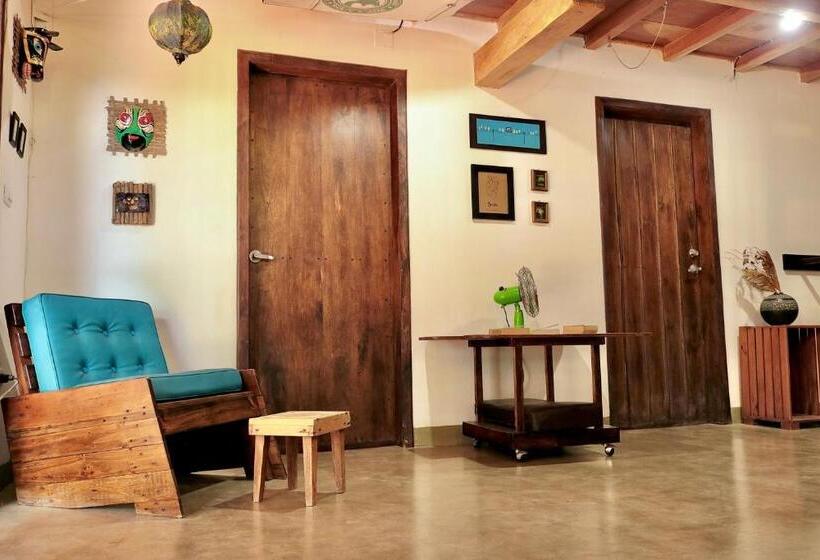 带1个卧室的带阳台的公寓, Vibra Guesthouse