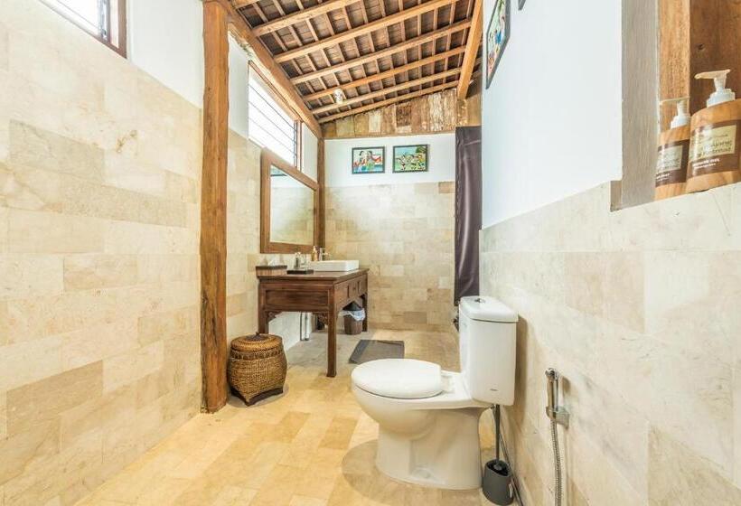 غرفة قياسية مزوَّدة بشُرفة, Wayang Retreat