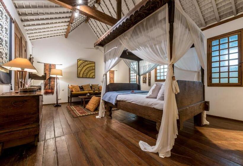 غرفة قياسية مزوَّدة بشُرفة, Wayang Retreat