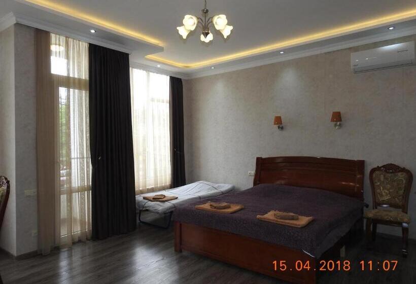 اتاق سوپریور با تخت بزرگ, White Hotel Guesthouse