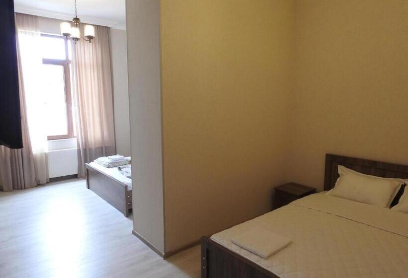 اتاق لوکس خانوادگی, White Hotel Guesthouse