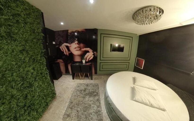 סוויטה, Motel Paradiso   Cruz Alta