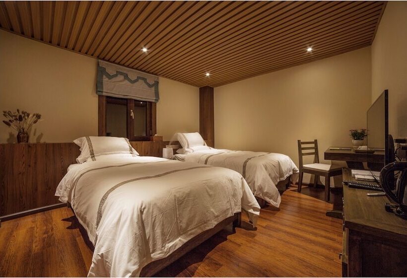 Номер Стандарт, Blossom Dynasty Inn