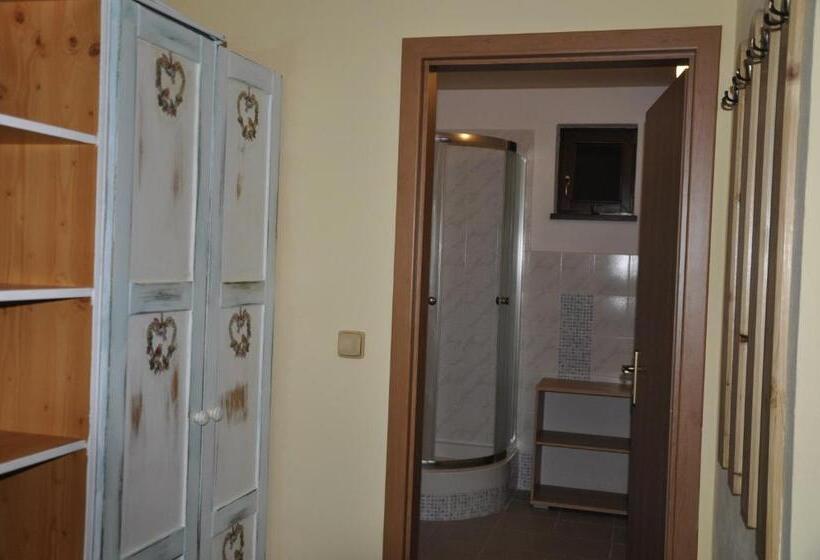 Четырехместный Номер Классик, Johannova Bouda