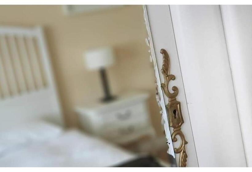 豪华房间, Pensiunea Groza