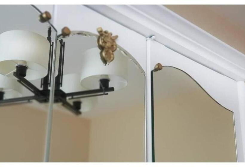 豪华房间, Pensiunea Groza