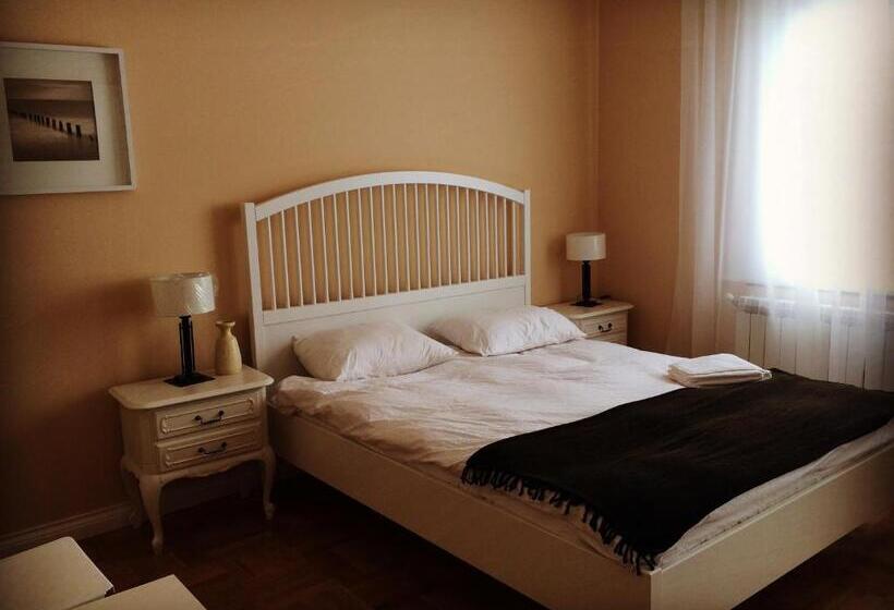 豪华房间, Pensiunea Groza