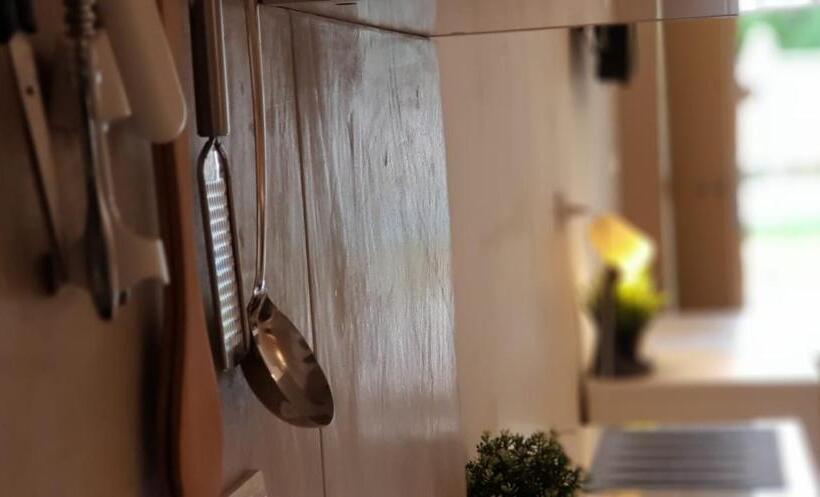 וילה עם חדר שינה אחד ובריכת שחיה, Pensiunea Groza