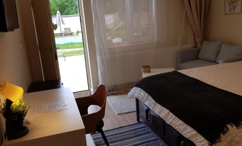 别墅: 1间卧室带游泳池, Pensiunea Groza