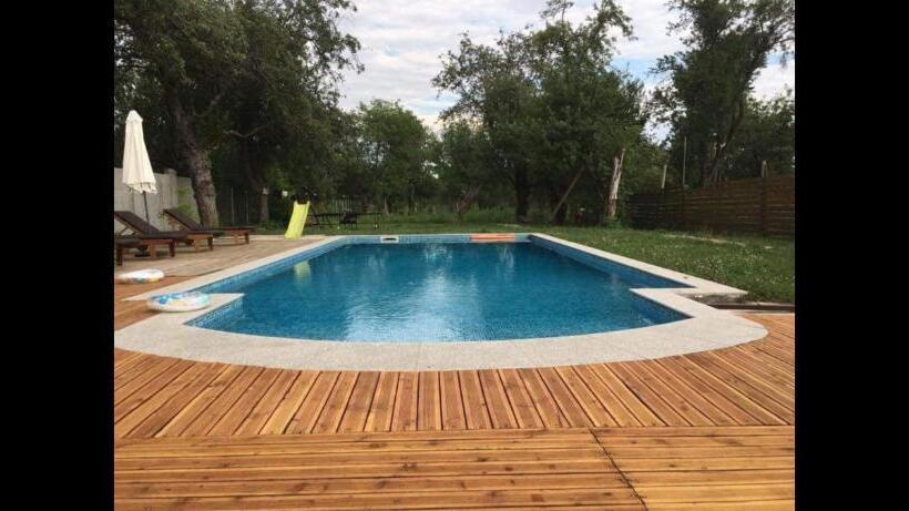 标准工作室带泳池景, Pensiunea Groza