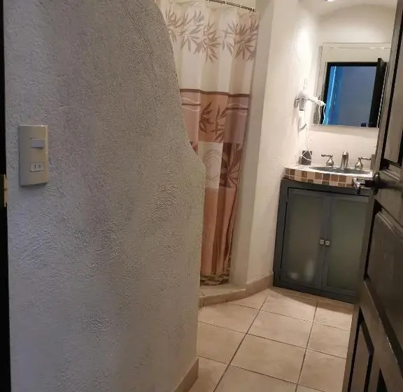 اتاق استاندارد با بالکن, Las Alamedas Guanajuato