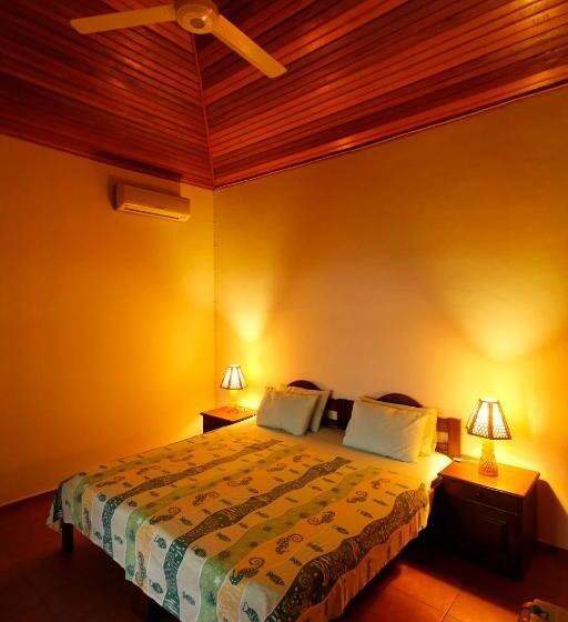 اتاق لوکس با چشم‌انداز دریا, Lumbalumba Resort   Manado