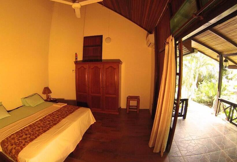 اتاق استاندارد, Lumbalumba Resort   Manado