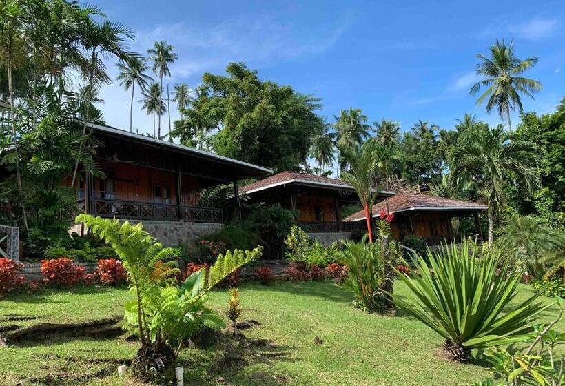 اتاق لوکس با چشم‌انداز دریا, Lumbalumba Resort   Manado