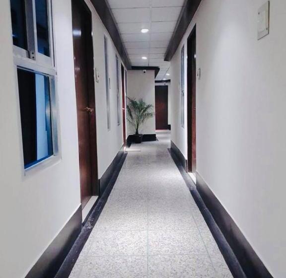 اتاق اکونومی یک تخته, Seven Star