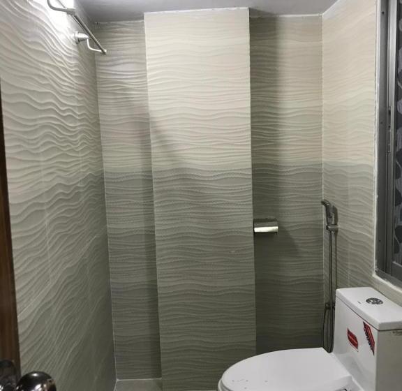 اتاق اکونومی, Seven Star