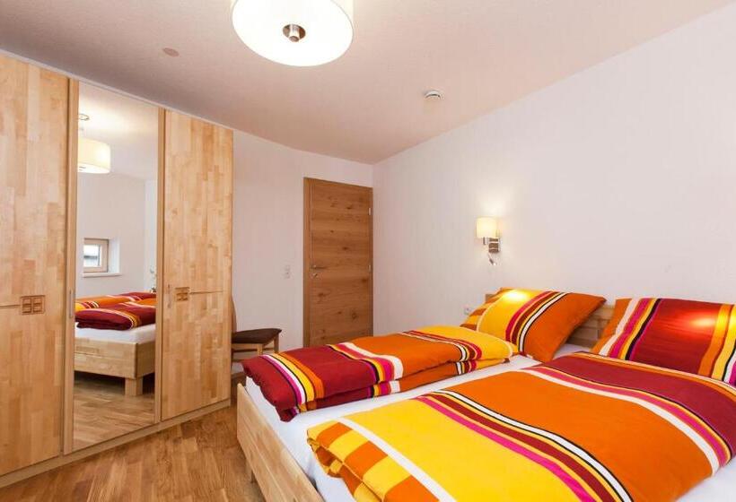 ２ベッドルームアパートメント, Nowders Apartments