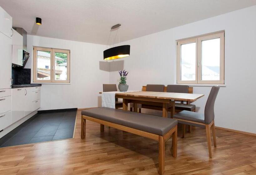 ２ベッドルームアパートメント, Nowders Apartments