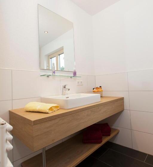 バルコニー付き１ベッドルームアパートメント, Nowders Apartments