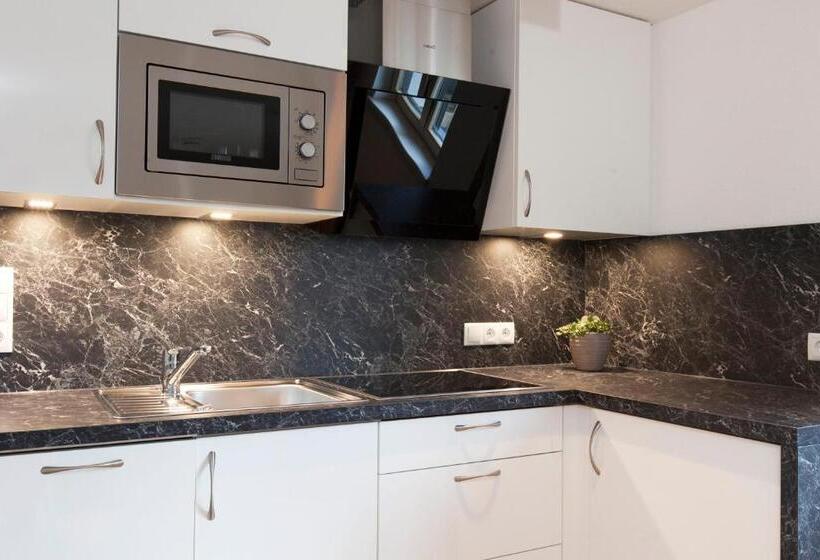 １ベッドルームアパートメント, Nowders Apartments