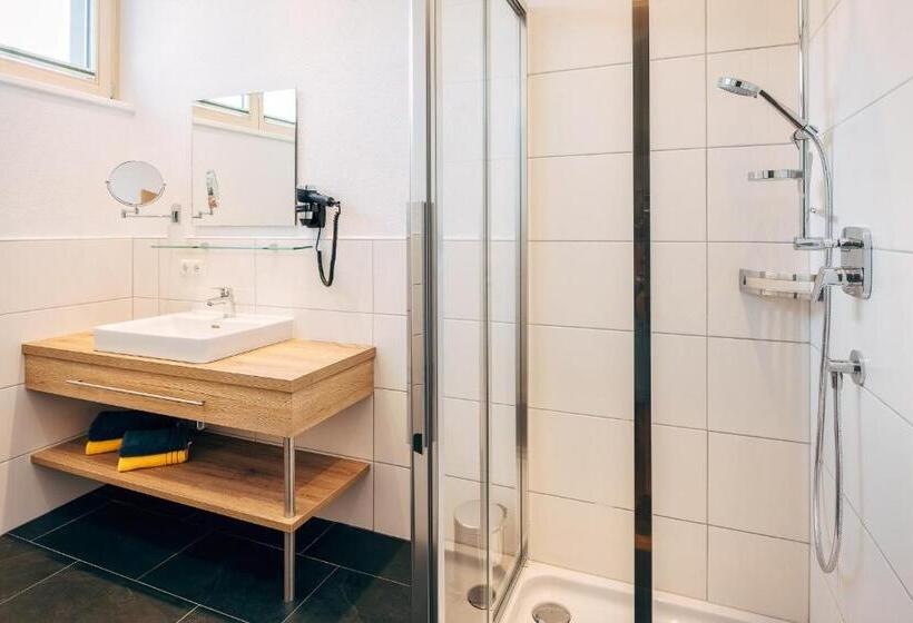 １ベッドルームペントハウスアパート, Nowders Apartments