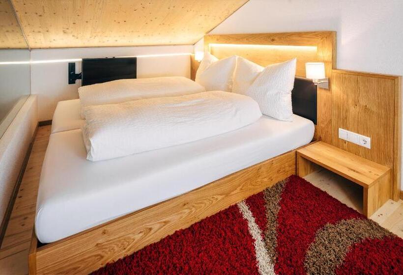 １ベッドルームペントハウスアパート, Nowders Apartments