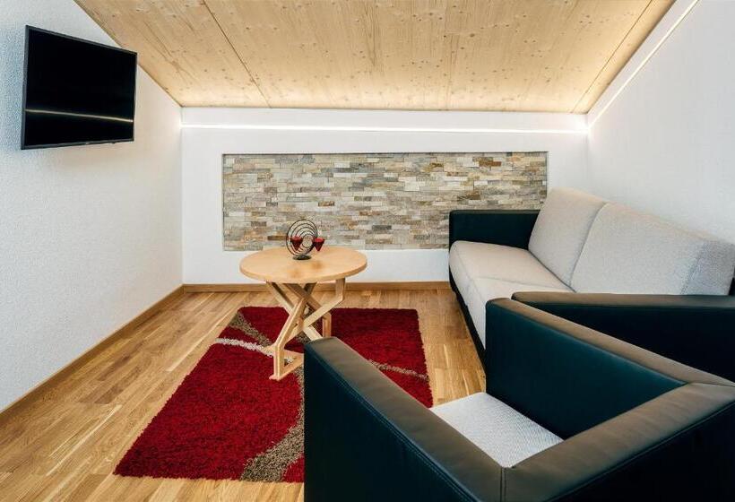 １ベッドルームペントハウスアパート, Nowders Apartments