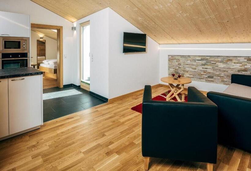 １ベッドルームペントハウスアパート, Nowders Apartments