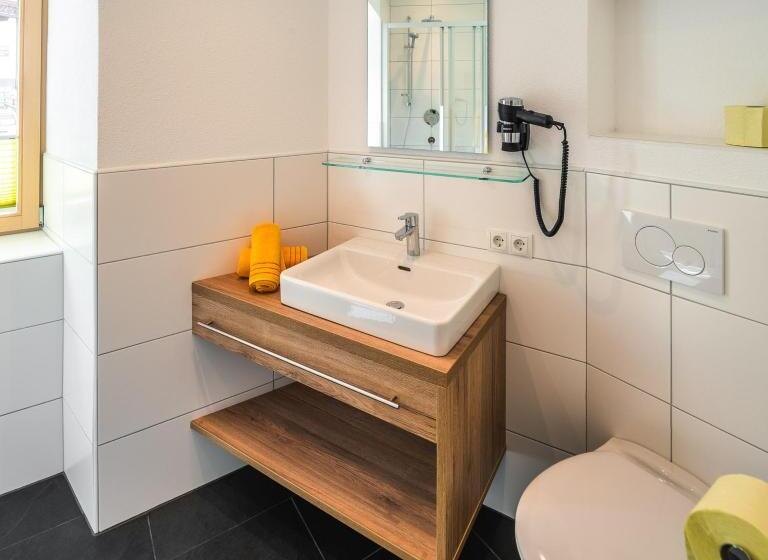 １階の１ベッドルームアパートメント, Nowders Apartments