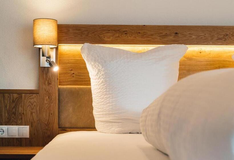 Апартаменты 1 Спальня Нижний Этаж, Nowders Apartments