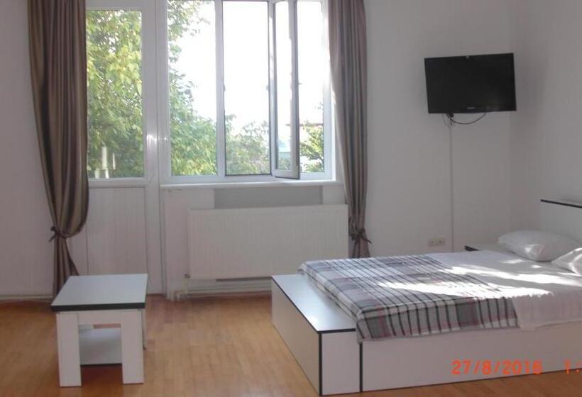 اتاق استاندارد چهار تخته, Villa House Georgia