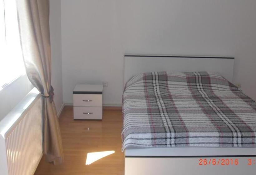 اتاق استاندارد چهار تخته, Villa House Georgia