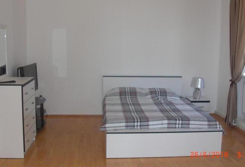 اتاق استاندارد چهار تخته, Villa House Georgia