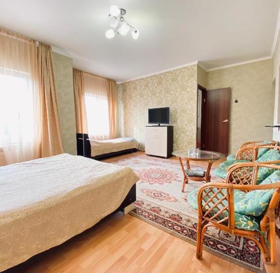 Cameră Triplă Confort, Villa Park 411