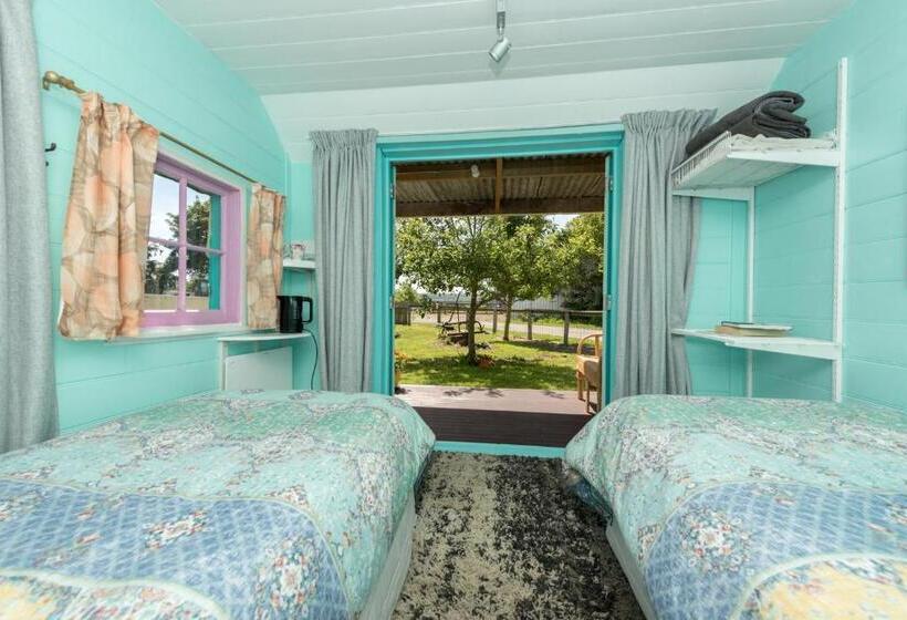Standard room with outdoor bath, Riverfields