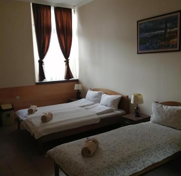 اتاق کلاسیک سه تخته, Guest House Best Food