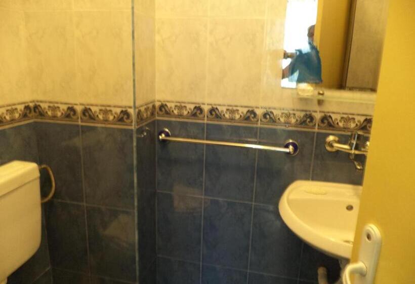 חדר סטנדרט לארבעה, Guest House Stoyanovi