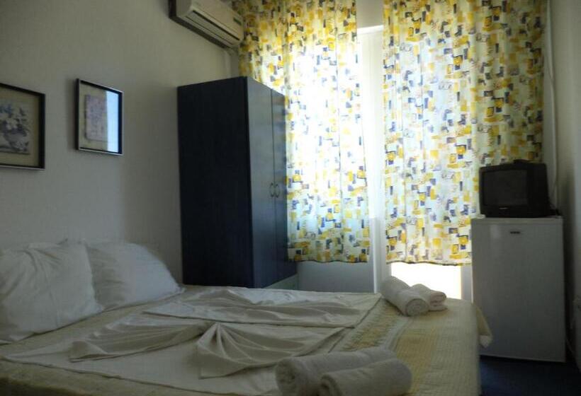 חדר סטנדרט עם טרסה, Guest House Stoyanovi