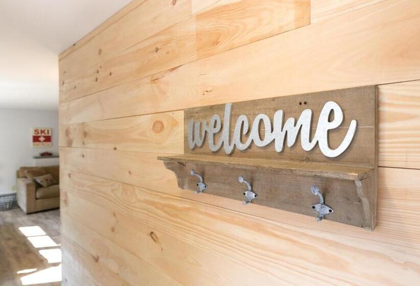 آپارتمان 1 خوابه, Warren Lodge