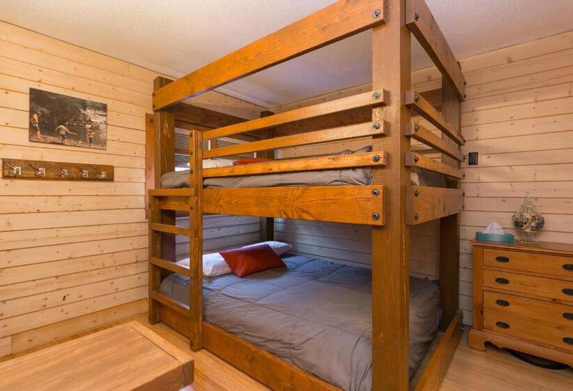 کابین, Warren Lodge