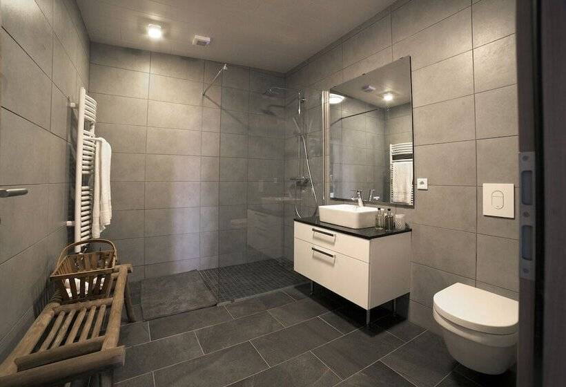 اتاق استاندارد با سرویس بهداشتی مشترک, Brimslóð Atelier Guesthouse